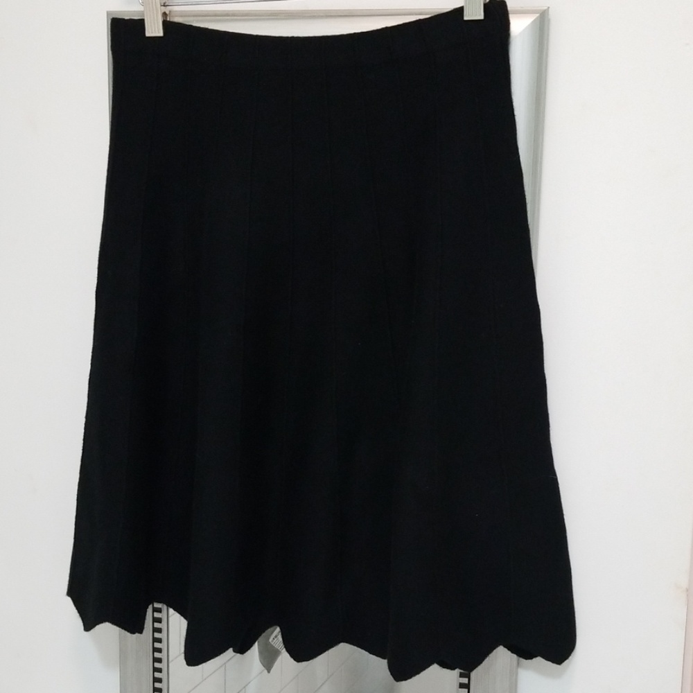 NM Neiman Marcus Black Knit Skater Skirt